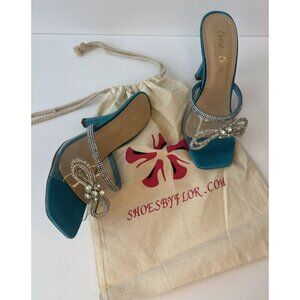 CHASE+CHLOE/ Turquoise Bow / Blue / Rhinestone / Embellished/  Heeled Sandals
